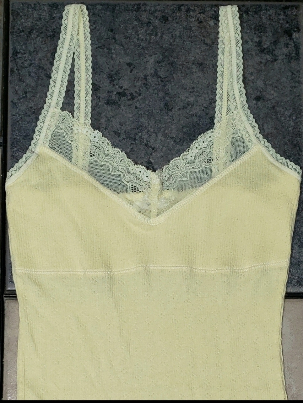 Vintage Y2K 2000s Abercrombie And Fitch Lace Trim Cami Tank - Picture 3 of 7